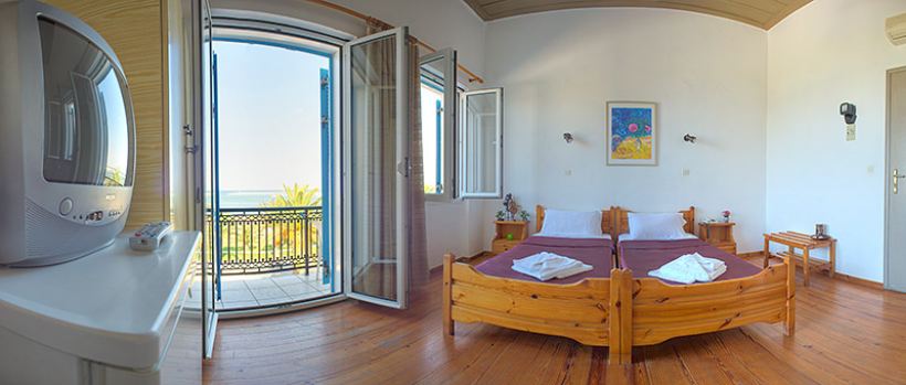 Accommodation at Rethymno, Crete - Rent Rooms The Sea-Front